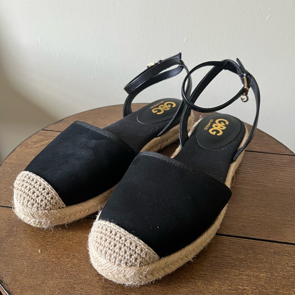 GBG Los Angeles Black Espadrilles